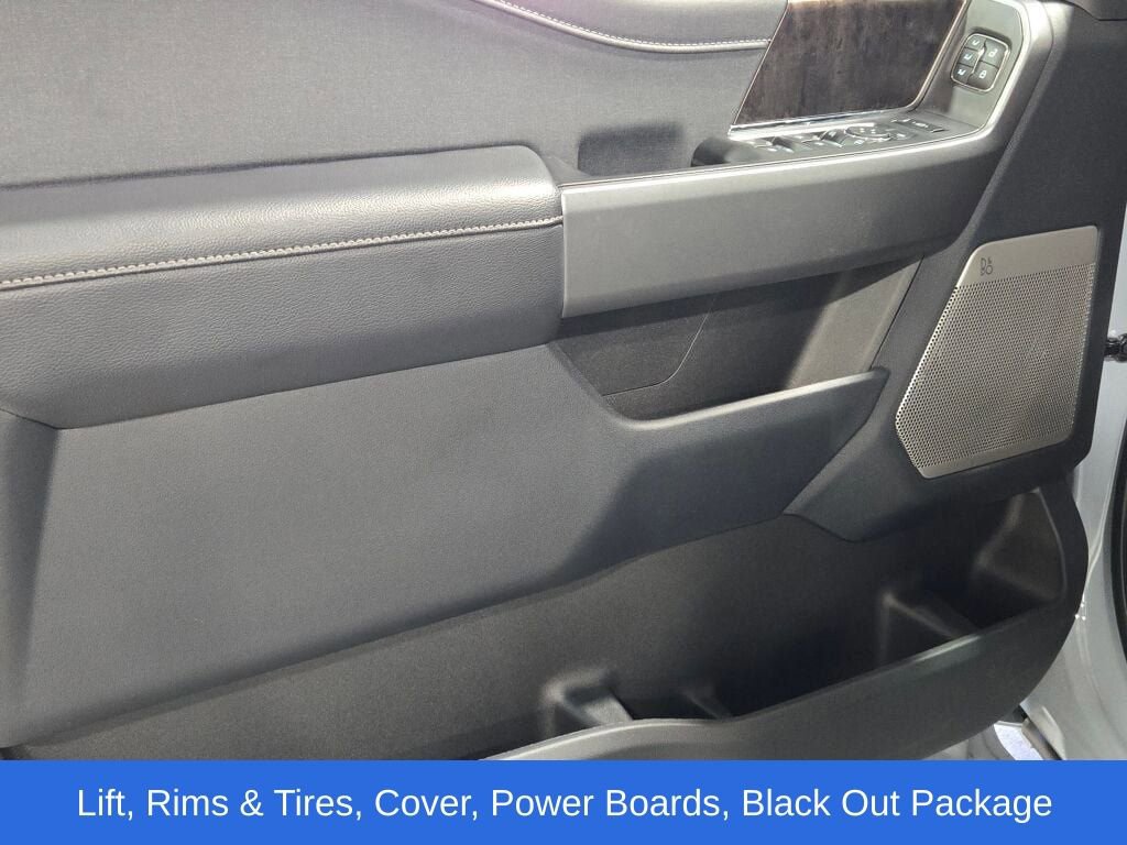 New 2026 Ford F350 Lariat w/ Black Appearance Package image 25