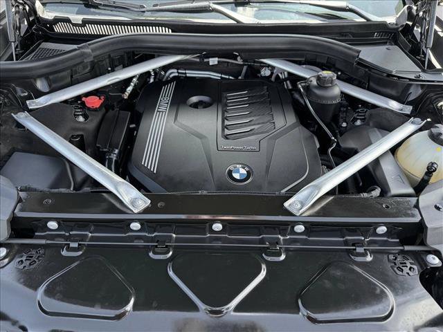 Used 2021 BMW X7 xDrive40i w/ Parking Assistance Package AWD/4WD image 21