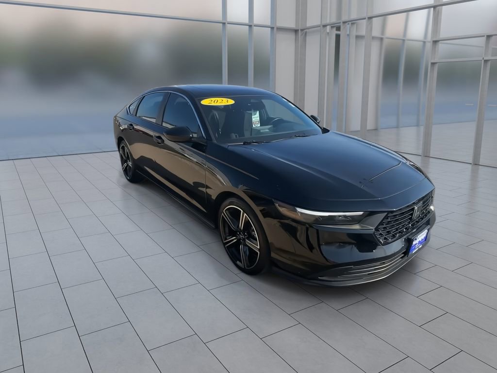 Used 2023 Honda Accord Sport image 3