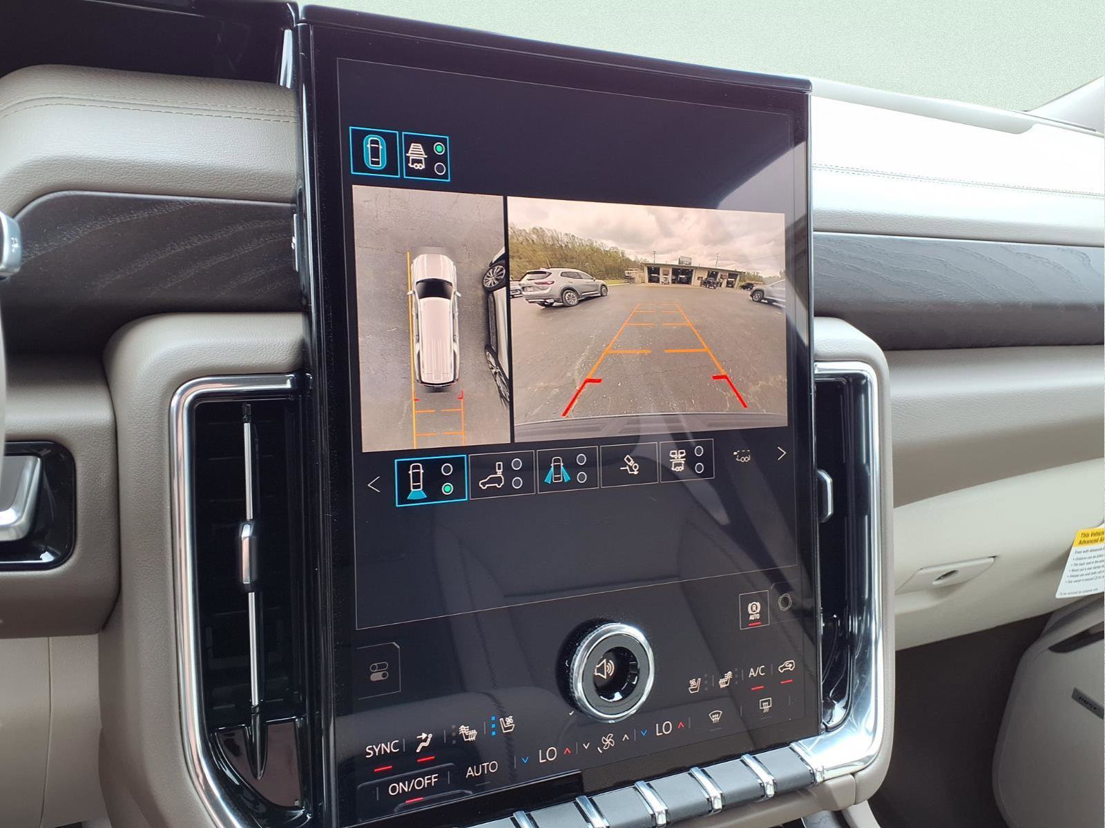 New 2026 GMC Yukon XL Denali image 9