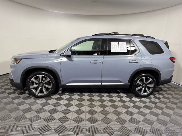 Used 2024 Honda Pilot Elite image 3