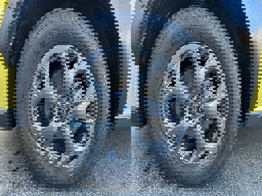 Used 2021 Subaru Crosstrek 2.5i Sport w/ Moonroof Package image 8