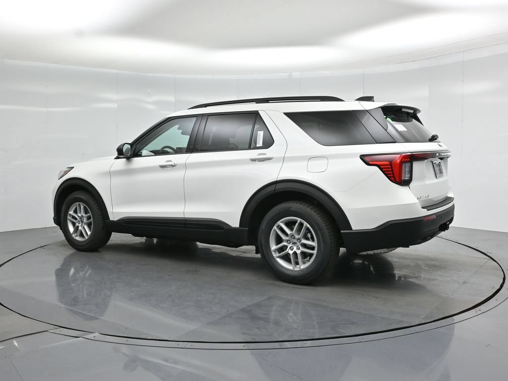 New 2026 Ford Explorer Active RWD image 6