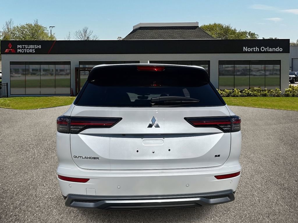 New 2026 Mitsubishi Outlander SE image 5