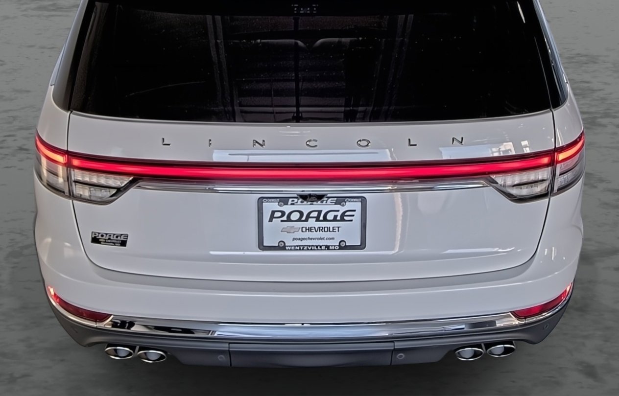 Used 2020 Lincoln Aviator Reserve w/ Equipment Group 202A image 11