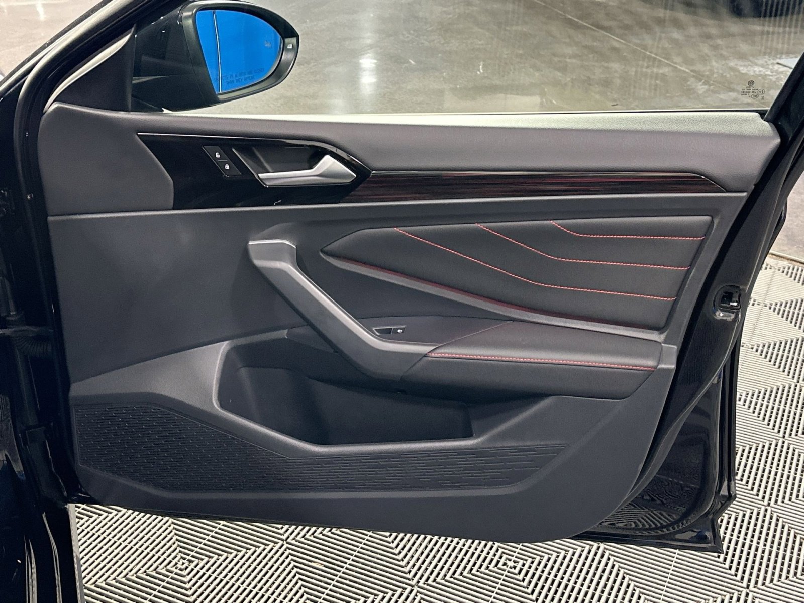 Used 2022 Volkswagen Jetta GLI Autobahn image 37