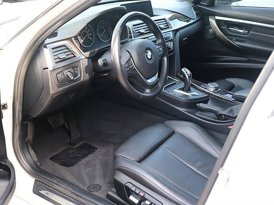 Used 2016 BMW 340i Sedan RWD image 13