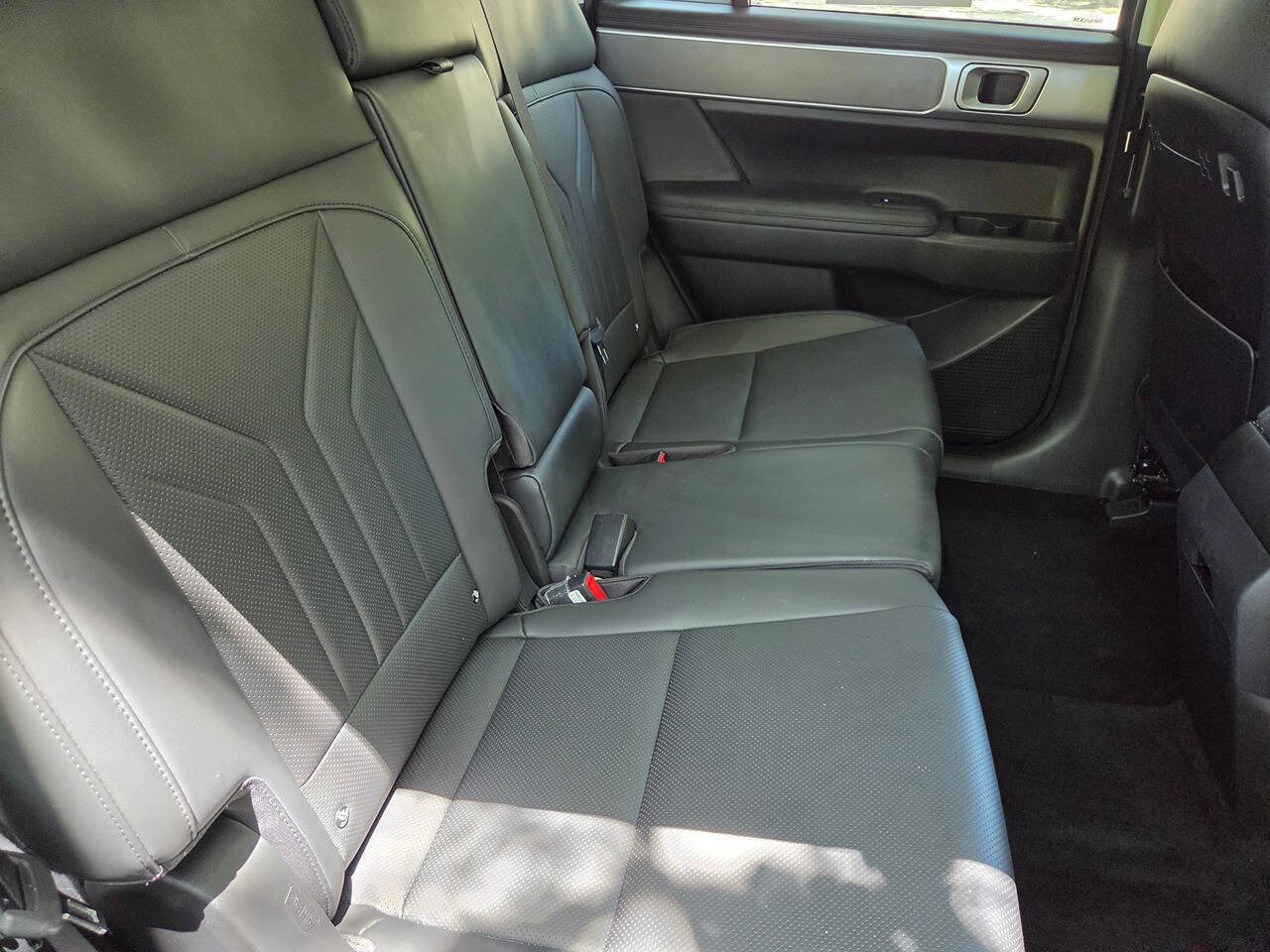 Used 2026 Hyundai Santa Fe SEL FWD image 11