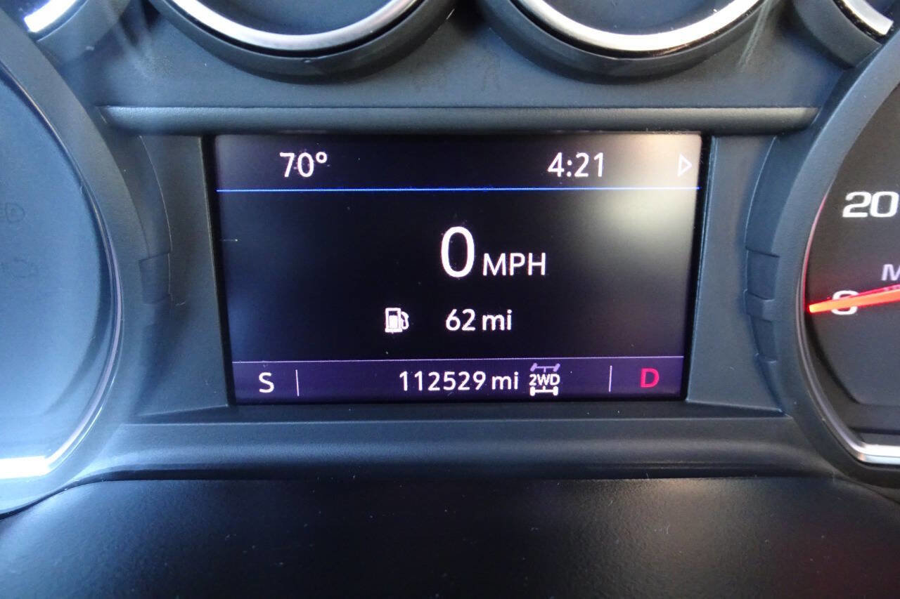 Used 2021 Chevrolet Suburban LT image 25