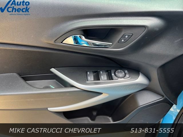 Used 2025 Chevrolet Trax LS w/ LS Convenience Package FWD image 8