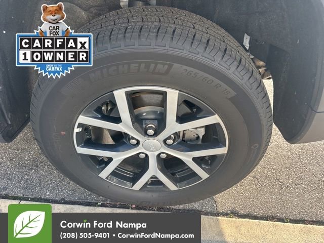 Used 2025 Jeep Grand Cherokee Limited image 10