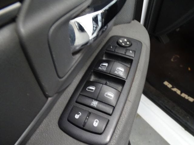 Used 2016 RAM 1500 Big Horn AWD/4WD image 9