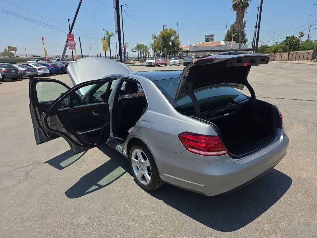 Used 2015 Mercedes-Benz E 350 Sedan w/ Premium 1 Package image 34