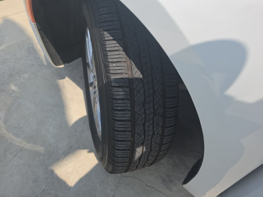 Used 2023 Chrysler Pacifica Touring-L FWD image 22
