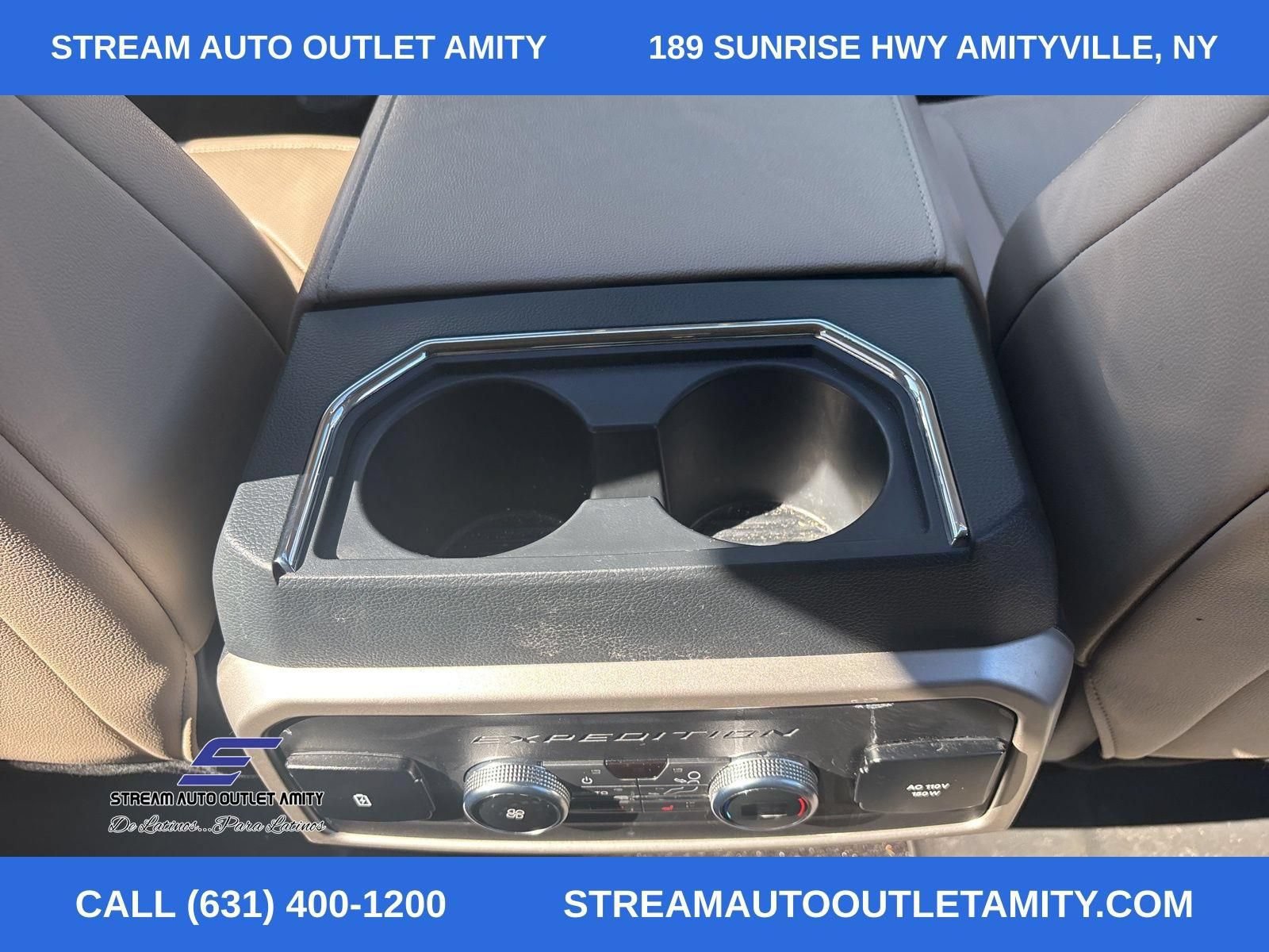 Used 2022 Ford Expedition Max Limited AWD/4WD image 21