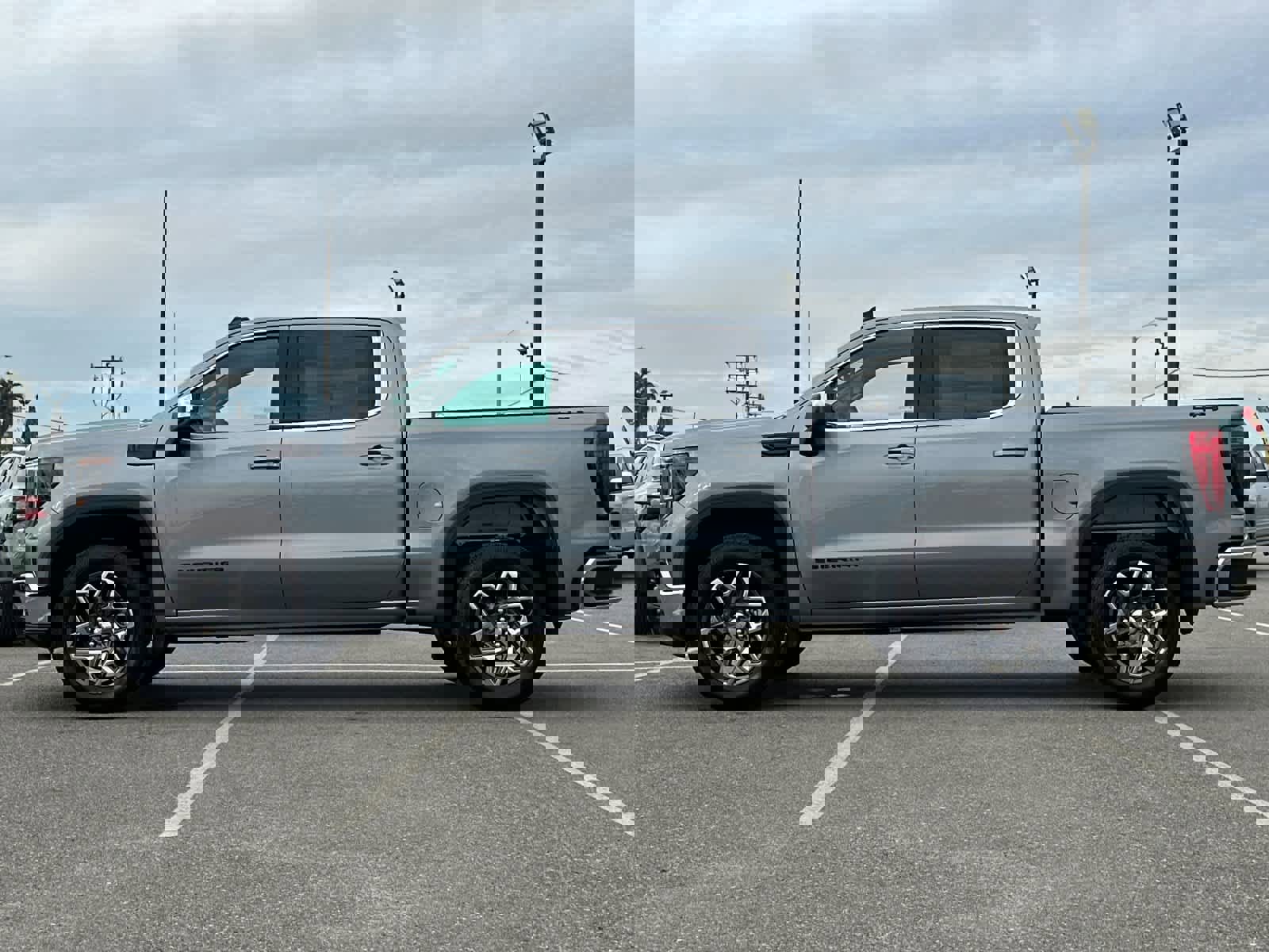 New 2026 GMC Sierra 1500 SLE w/ LPO, Black Badging Package image 2