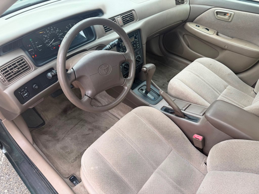 Used 2001 Toyota Camry CE FWD image 10