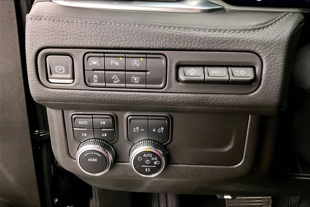 Used 2024 GMC Yukon XL Denali AWD/4WD image 39