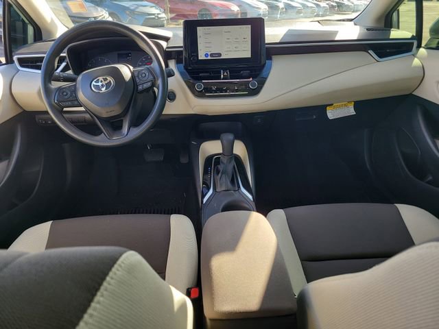 Used 2025 Toyota Corolla LE w/ Convenience Package image 14