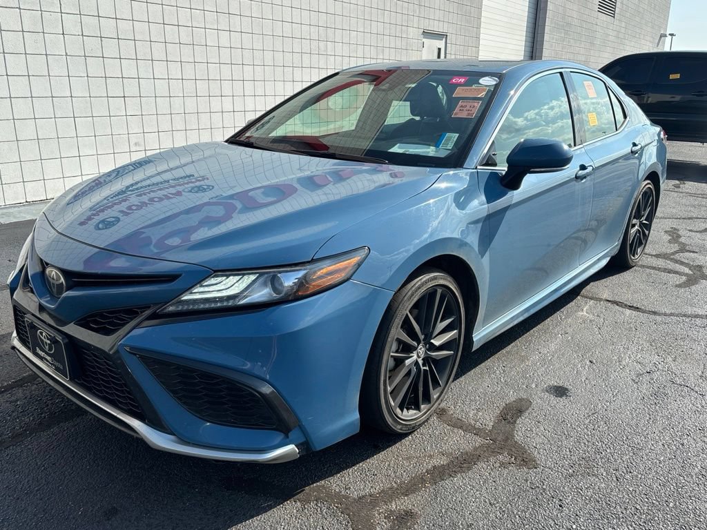 Used 2023 Toyota Camry XSE FWD image 1