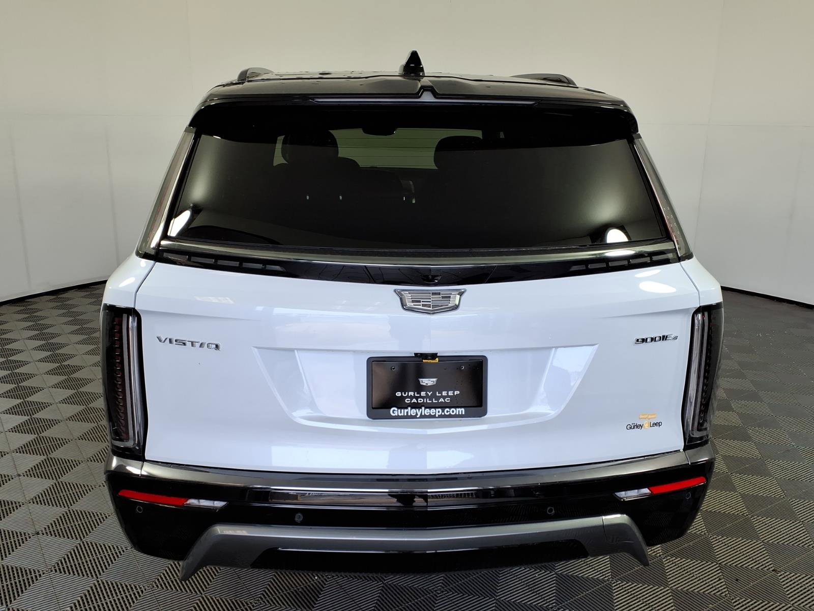New 2026 Cadillac Vistiq Sport w/ LPO, Floor Liner Package AWD/4WD image 10