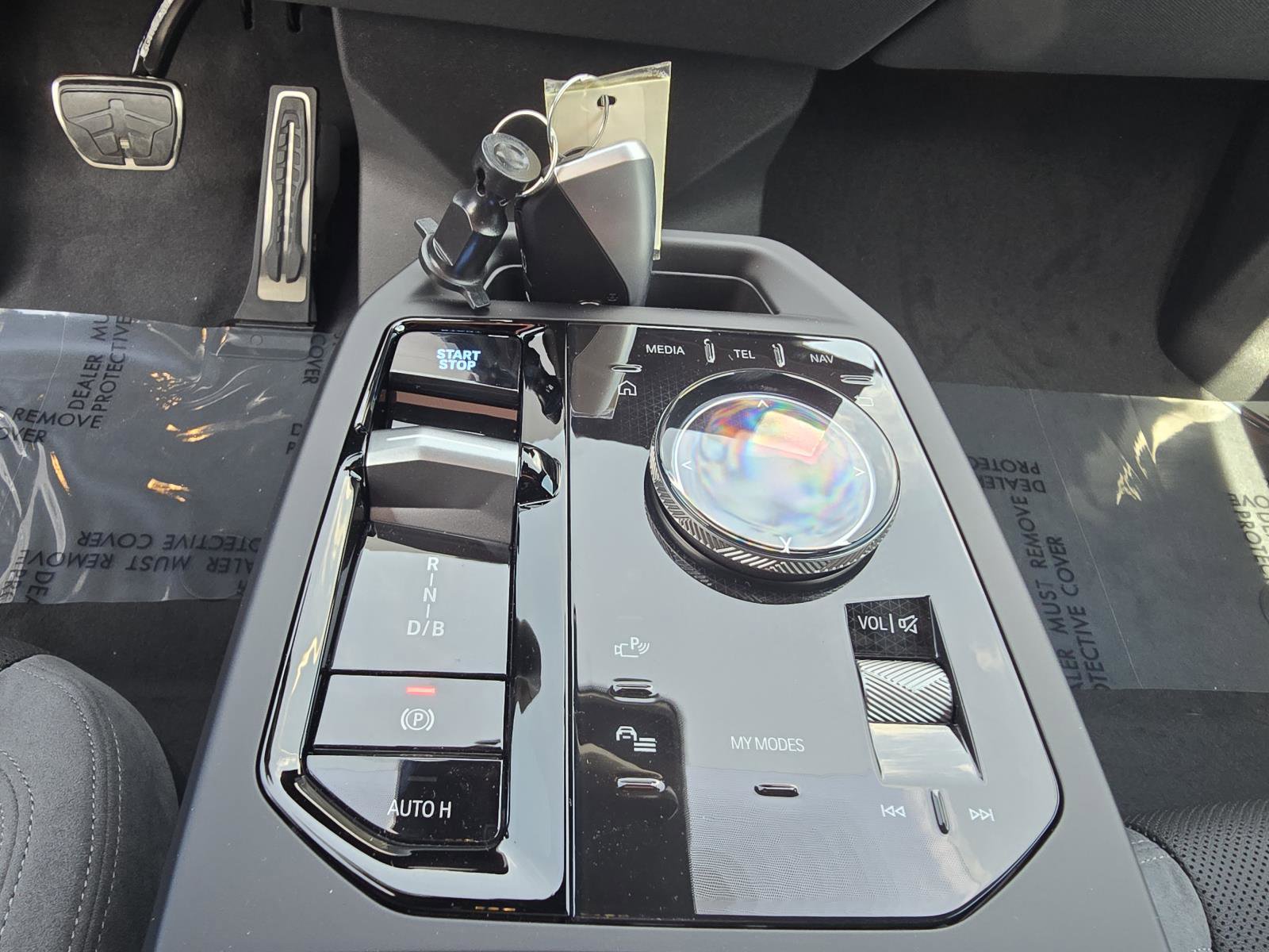 New 2026 BMW iX xDrive60 w/ M Sport Package image 19