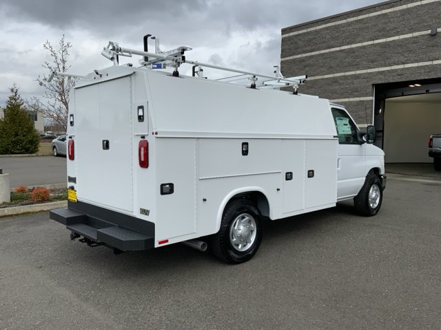 New 2025 Ford E-350 and Econoline 350 Super Duty w/ Power Equipment Group RWD image 4