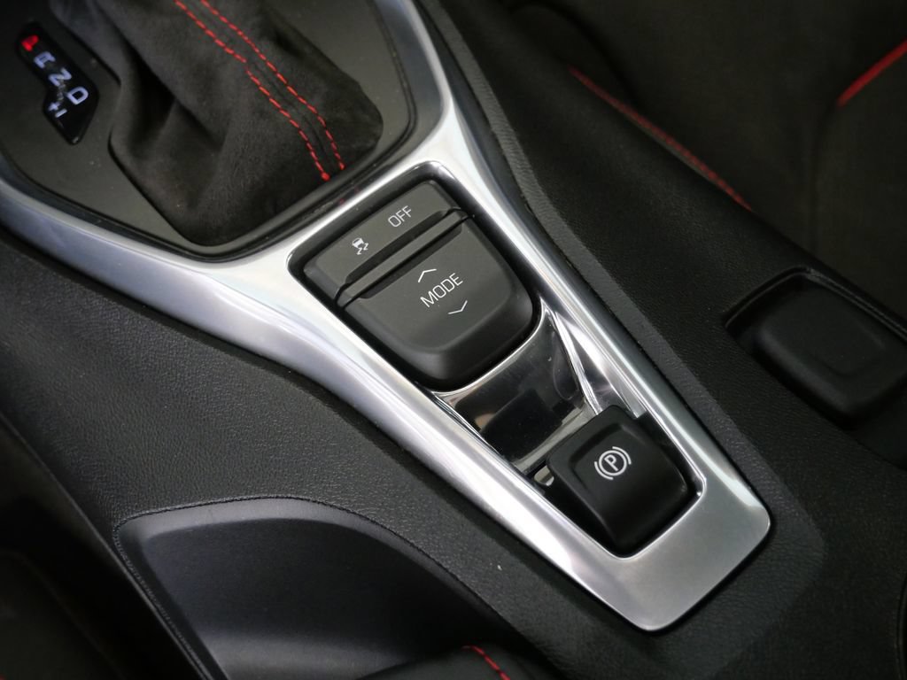 Used 2017 Chevrolet Camaro ZL1 RWD image 33
