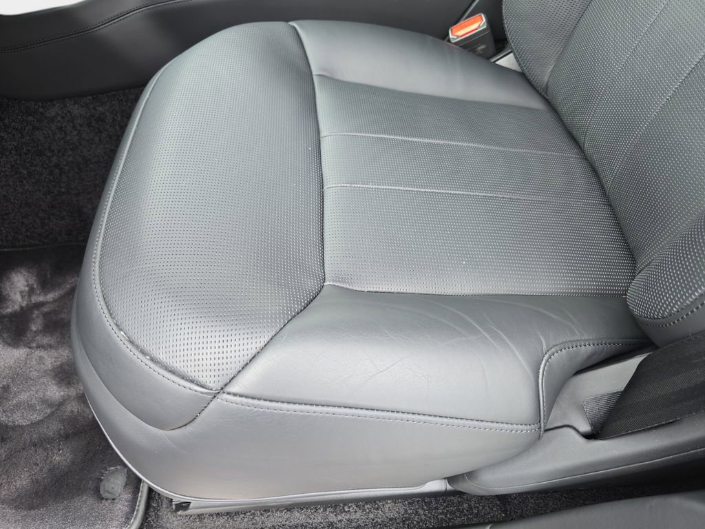 New 2025 Land Rover Range Rover SV image 30