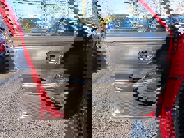 Certified 2025 Honda HR-V Sport image 16