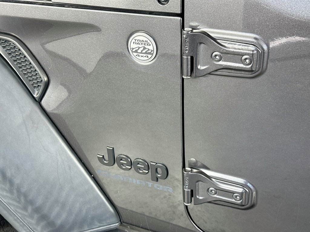 Used 2020 Jeep Gladiator Sport AWD/4WD image 27