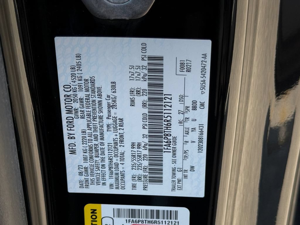 Used 2024 Ford Mustang Coupe RWD image 26