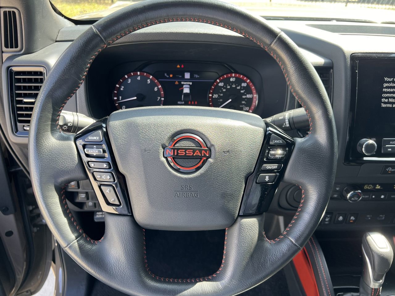 Used 2023 Nissan Frontier Pro-X w/ Pro-X Premium Package image 6