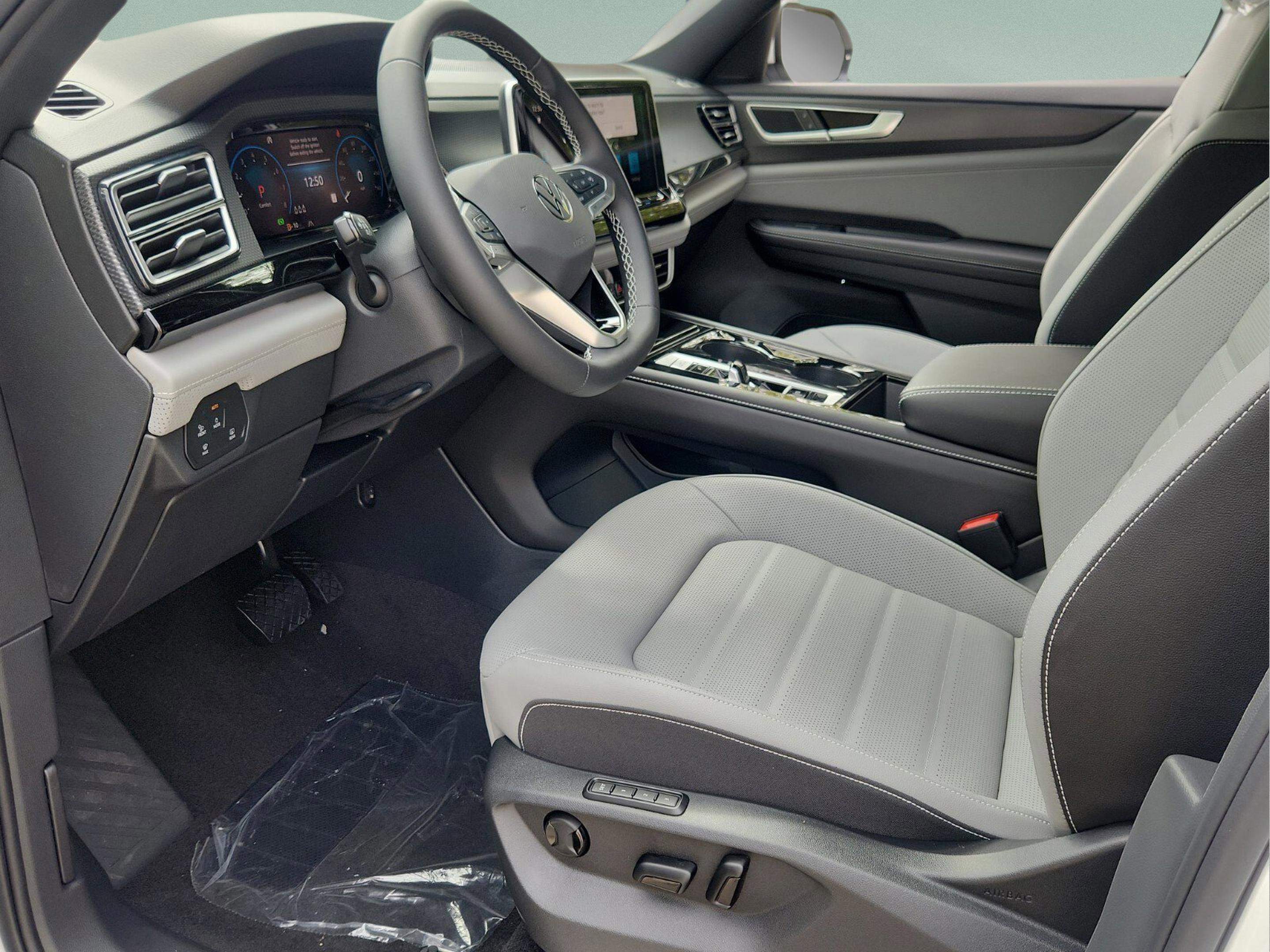 New 2026 Volkswagen Atlas Cross Sport SEL image 15
