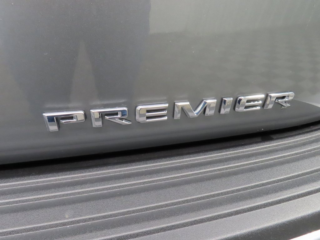 Used 2025 Chevrolet Suburban Premier image 54