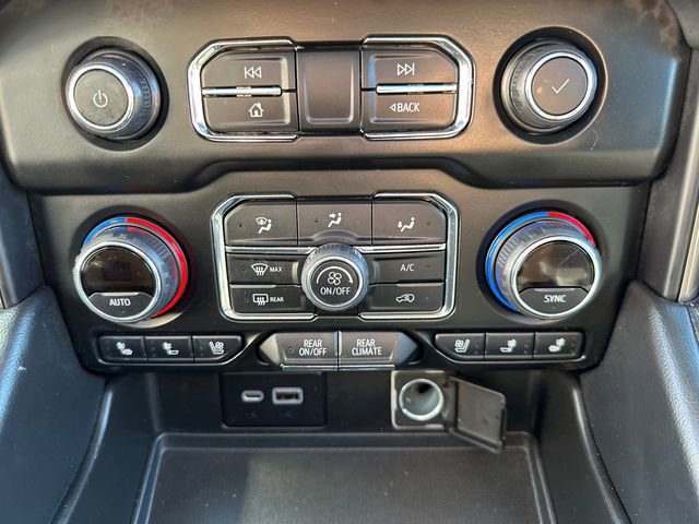 Used 2022 Chevrolet Suburban High Country AWD/4WD image 37