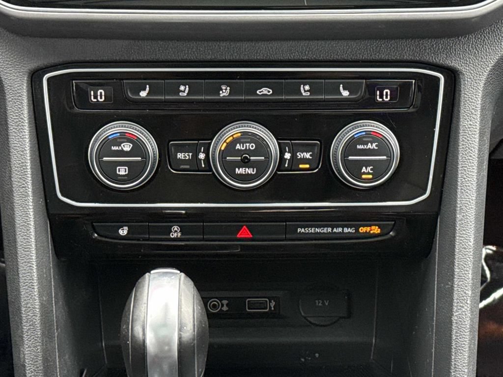 Used 2019 Volkswagen Atlas SEL Premium AWD/4WD image 16