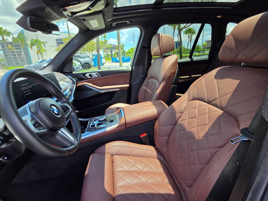 Used 2024 BMW X5 M60i AWD/4WD image 21