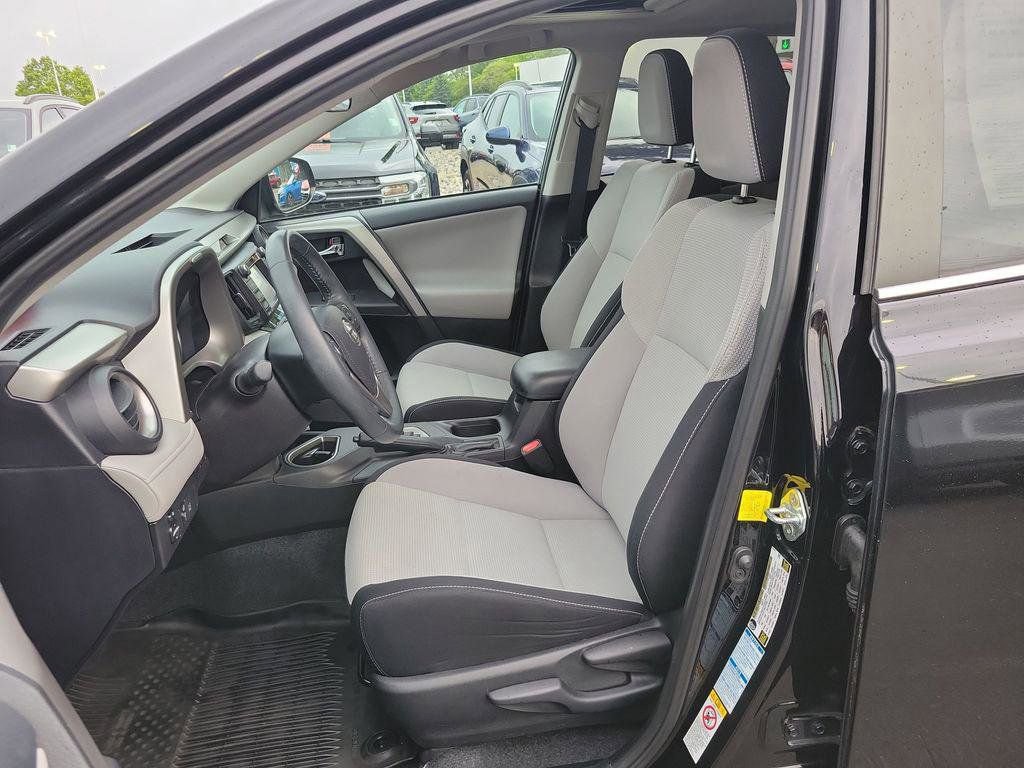 Used 2017 Toyota RAV4 XLE w/ Plus Special Value Package AWD/4WD image 17