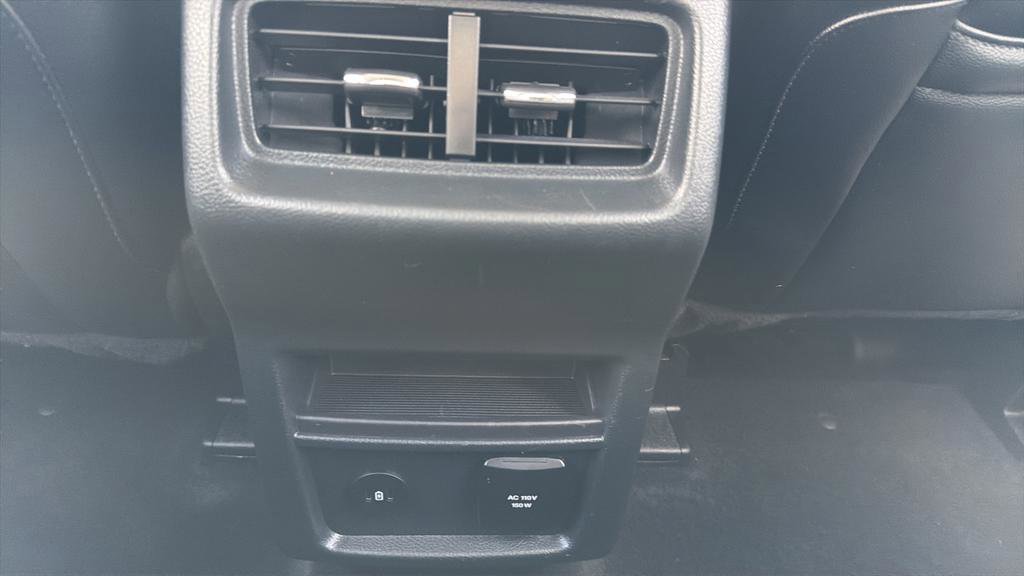 Used 2023 Ford Edge Titanium AWD/4WD image 21