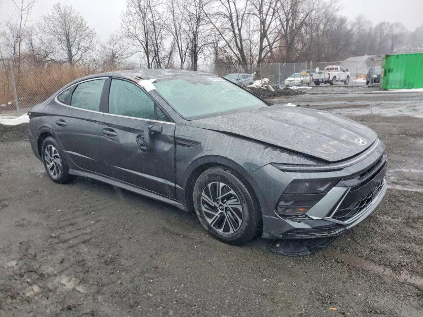 Used 2026 Hyundai Sonata Blue FWD image 1