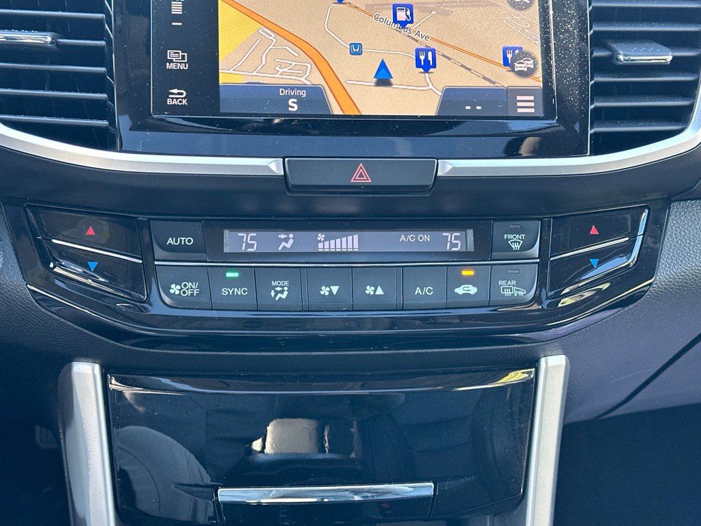 Used 2016 Honda Accord Touring image 25