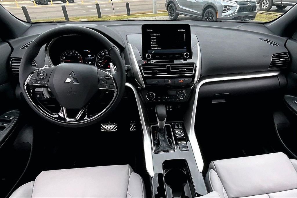 New 2026 Mitsubishi Eclipse Cross SEL image 5