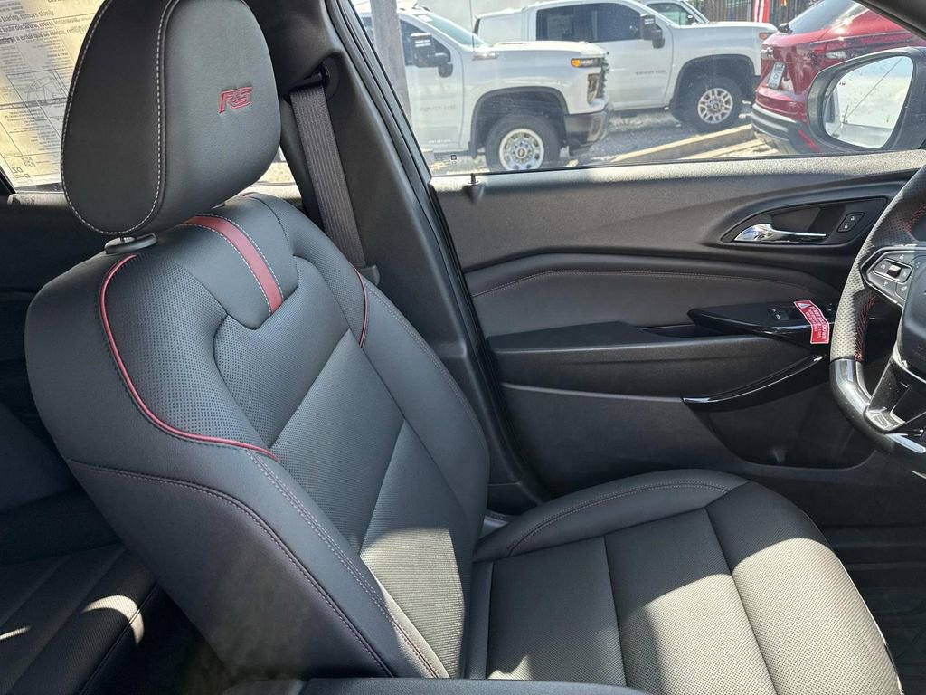 New 2026 Chevrolet Trax RS w/ Sunroof Package image 11