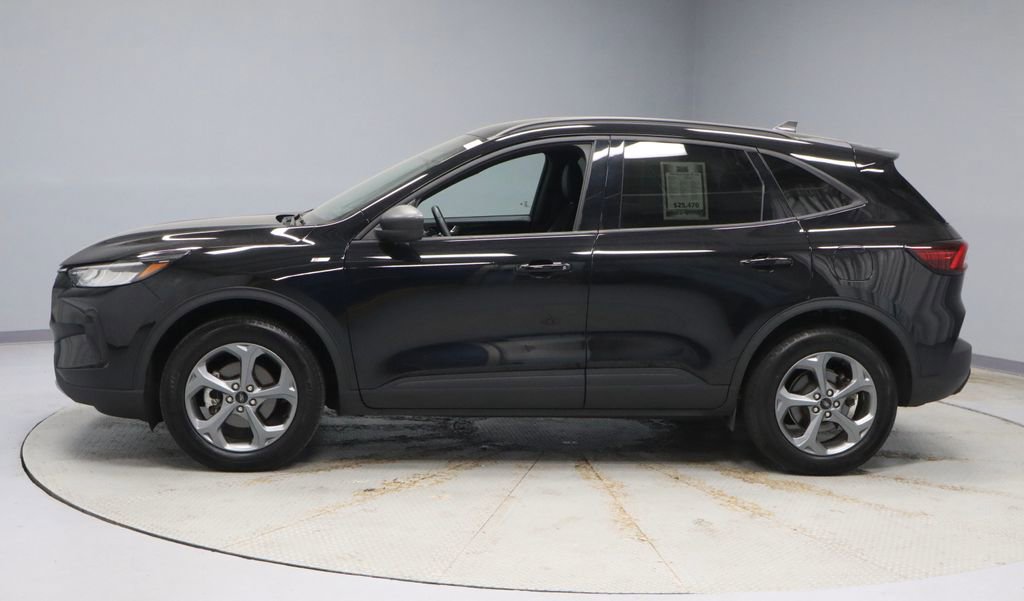 Certified 2025 Ford Escape ST-Line AWD/4WD image 7