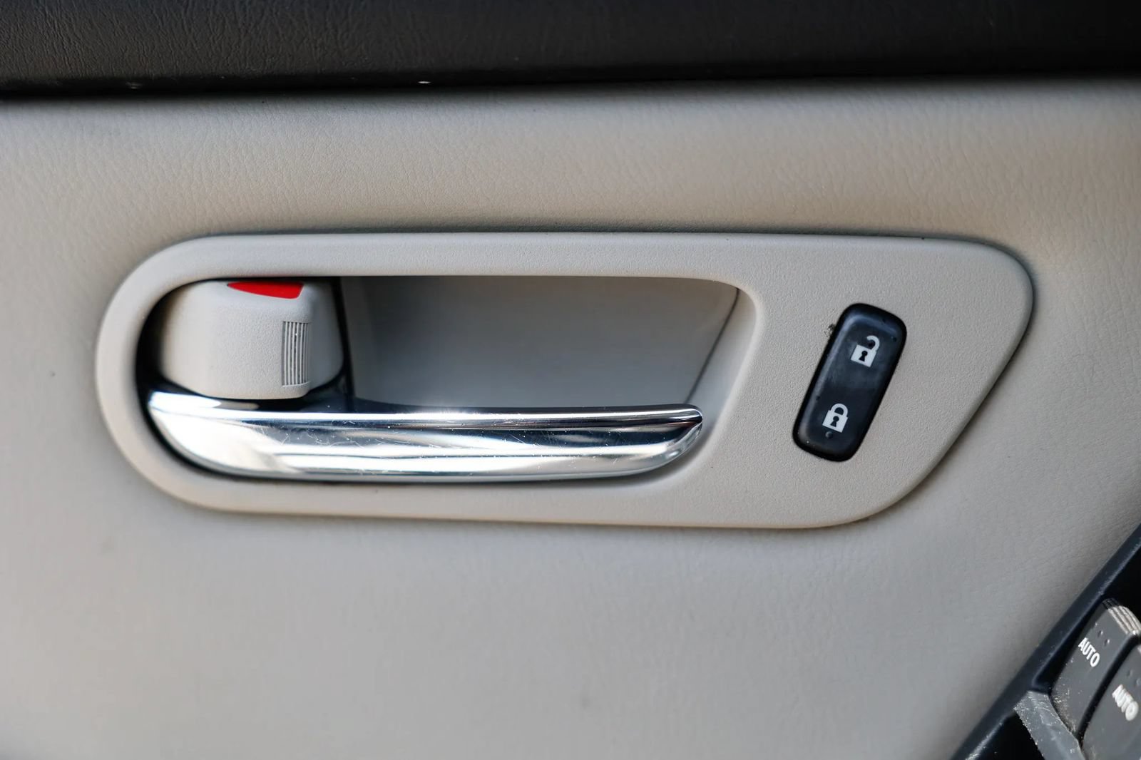 Used 2011 MAZDA CX-9 Grand Touring w/ Moonroof & Bose Audio Pkg FWD image 49