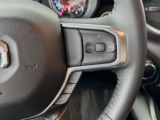 Used 2024 RAM 1500 Big Horn AWD/4WD image 31