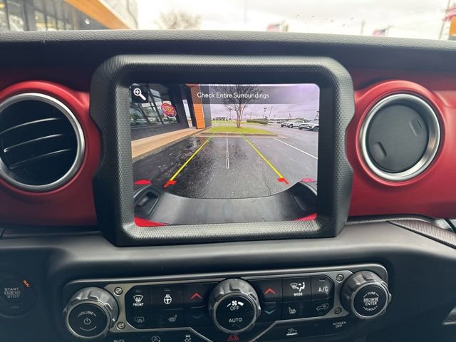 Used 2023 Jeep Gladiator Rubicon w/ Cold Weather Group image 20