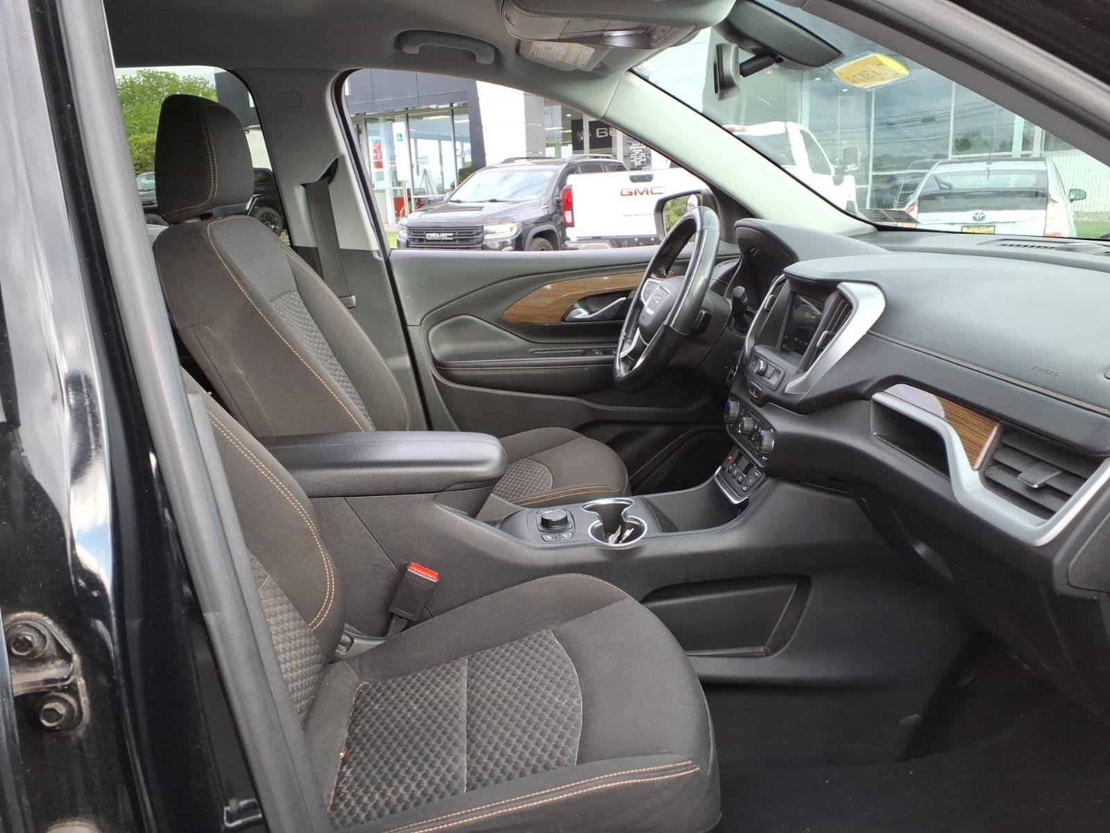 Used 2019 GMC Terrain SLE w/ Driver Convenience Package AWD/4WD image 14