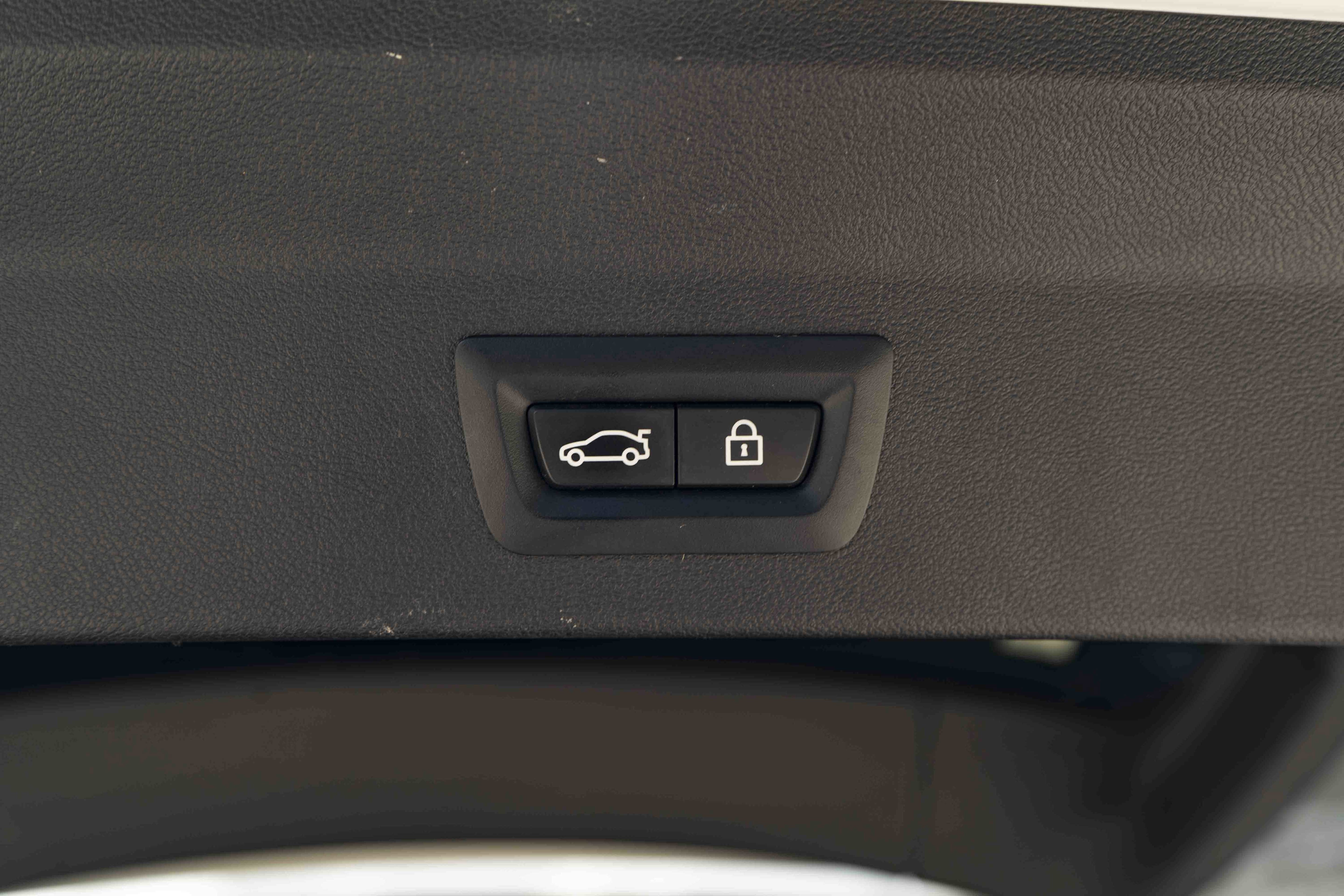 Used 2019 BMW X3 sDrive30i w/ Executive Package RWD image 44